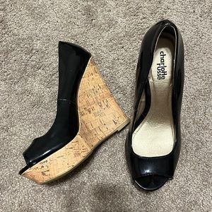 Black, shiny womens size 6 black wedges